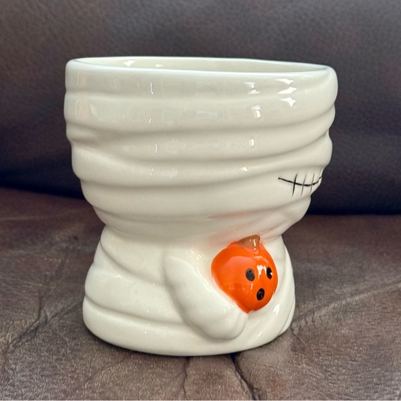 Mummy with Pumpkin Figural Halloween Mug - Jack O’ Lantern Lane - Picture 9 of 11